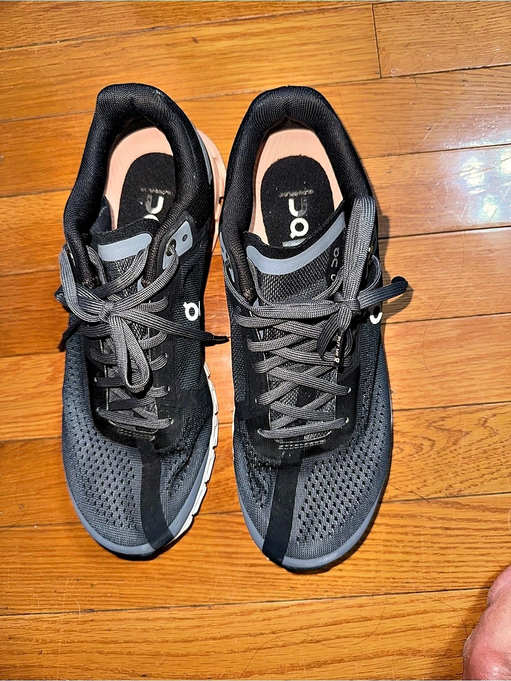 On Cloudflow 3.0 Women's Athletic Shoes US 8 Black & Pink